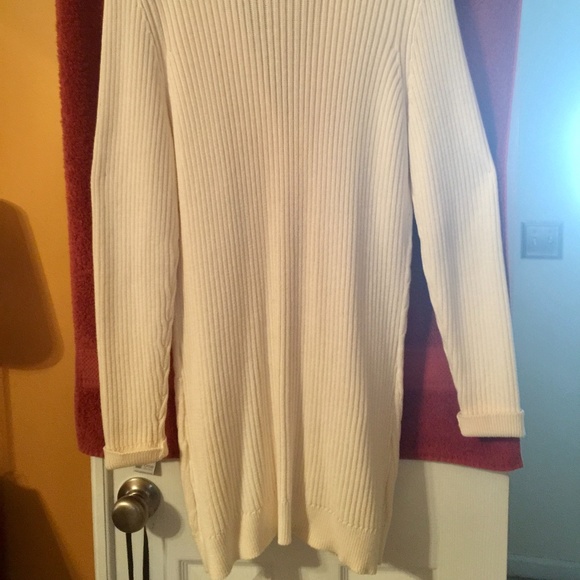 Sweater - Picture 2 of 5